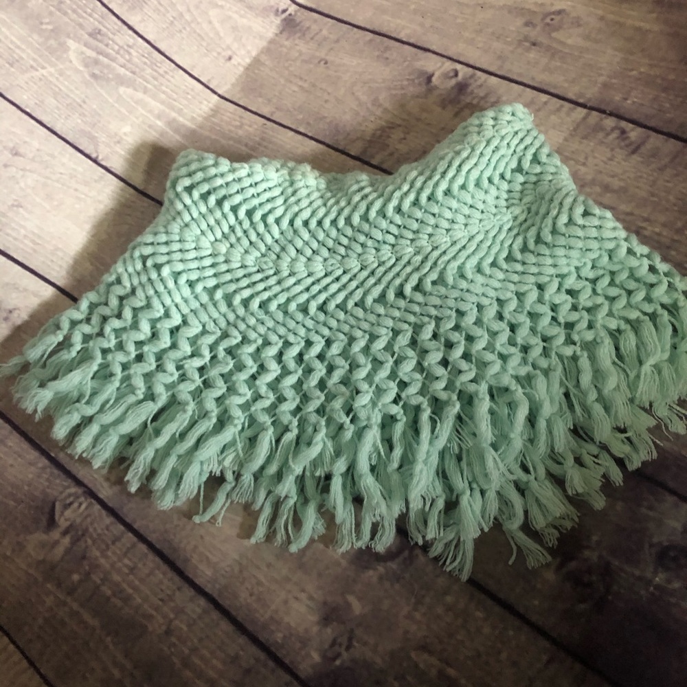 AEO cowl scarf